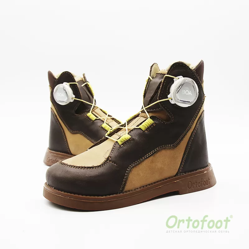 Дитячі ортопедичні черевики демісезонні BOA Ortofoot 620 коричневого кольору